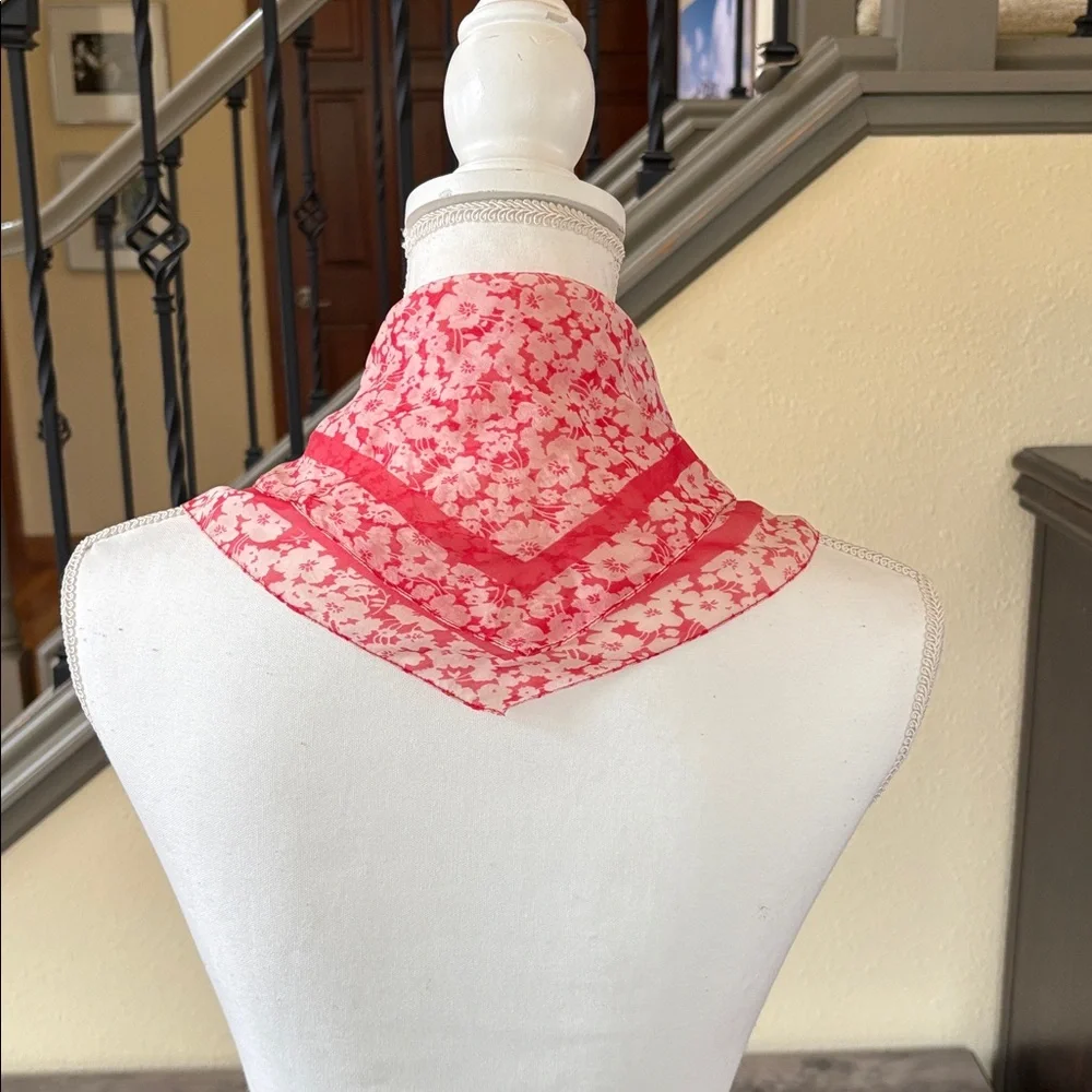 N/A ***scarf only